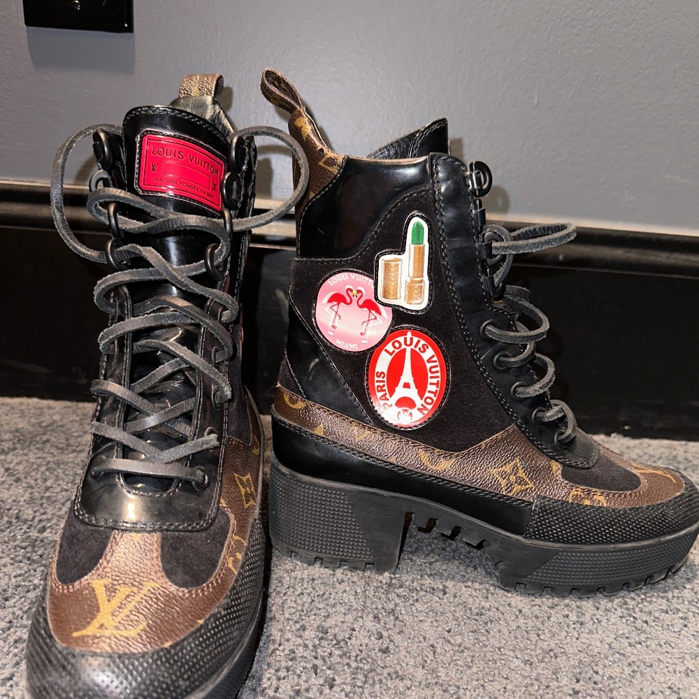 Loui Vuitton boots